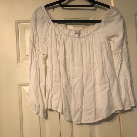 Off the Shoulder Shirt - Picture 1 of 2